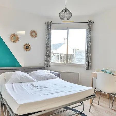 Violette - Piscine בית נופש *