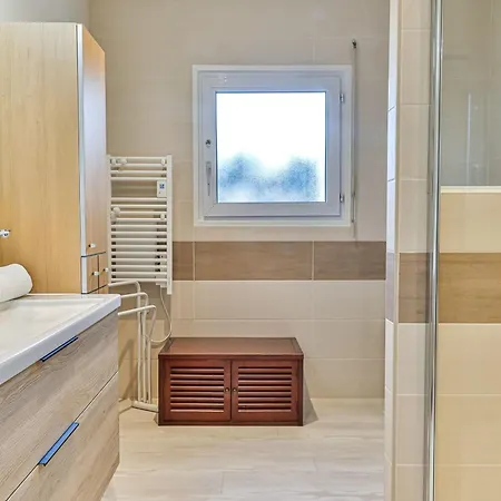 Violette - Piscine בית נופש *