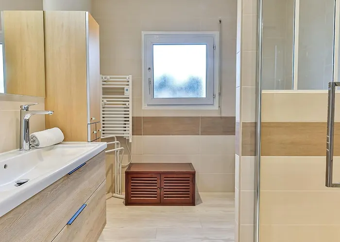 Violette - Piscine بيت للعطل *