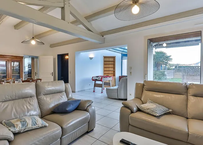 Violette - Piscine بيت للعطل