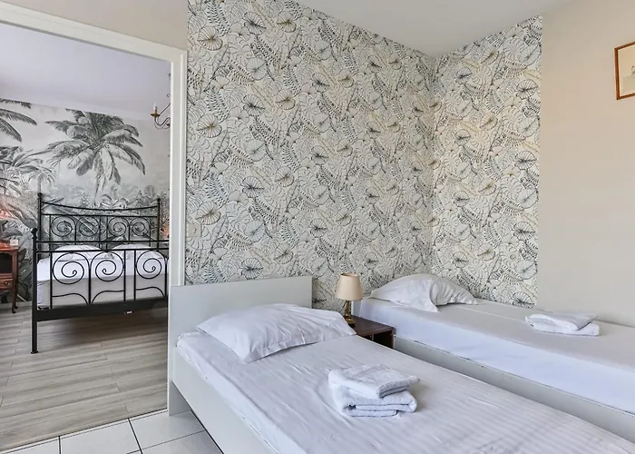 Violette - Piscine Notre-Dame-de-Riez